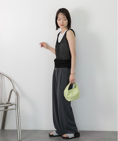 ad thie(アドティエ)の「透かし編み ニットタンクトップ(タンクトップ・レディース・オフホワイト/ベージュ/ブラック/グリーン・FREE)」の14枚目の写真
