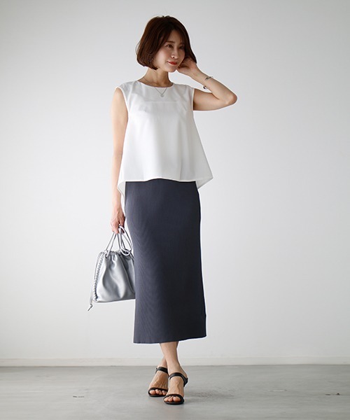 Ehre style(エーレスタイル)の「お洒落は背中から!大人の拘りバックスリットタンクトップ(Tシャツ/カットソー・レディース・ホワイト/ブラウン/ブラック・FREE)」の8枚目の写真