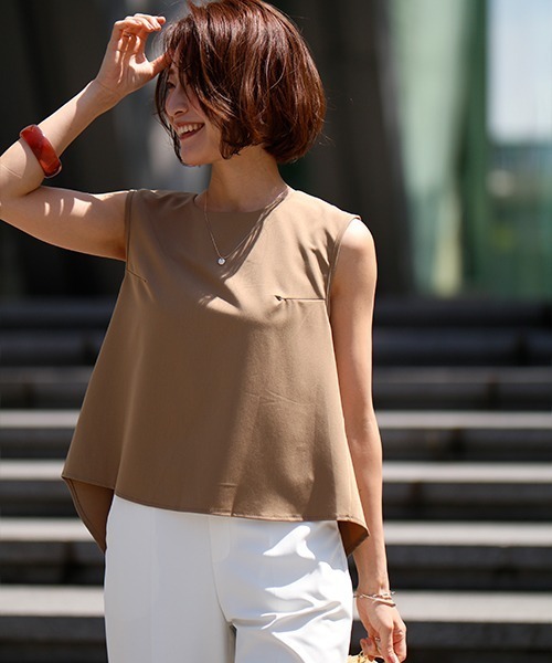 Ehre style(エーレスタイル)の「お洒落は背中から!大人の拘りバックスリットタンクトップ(Tシャツ/カットソー・レディース・ホワイト/ブラウン/ブラック・FREE)」の10枚目の写真