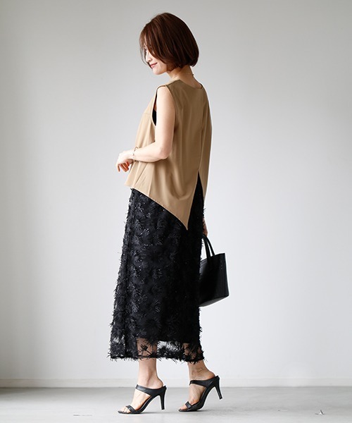 Ehre style(エーレスタイル)の「お洒落は背中から!大人の拘りバックスリットタンクトップ(Tシャツ/カットソー・レディース・ホワイト/ブラウン/ブラック・FREE)」の15枚目の写真