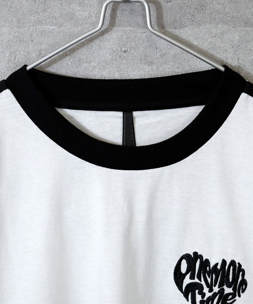 Ritzy(リッツィー)の「oversize sleeve line ringer long sleeve T-shirt/オーバーサイズ 袖ライン フロント刺繍 リンガー ロングスリーブTシャツ レディース メンズ(Tシャツ/カットソー・メンズ・ホワイト系その他/ブラック/ブラック系その他/ホワイト・M/L/XL/S)」の5枚目の写真