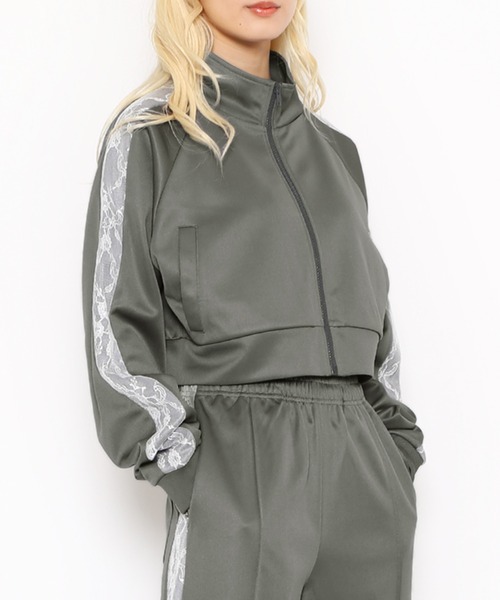 PUNYUS（プニュズ）の「レースラインクロップドトラックジャケット