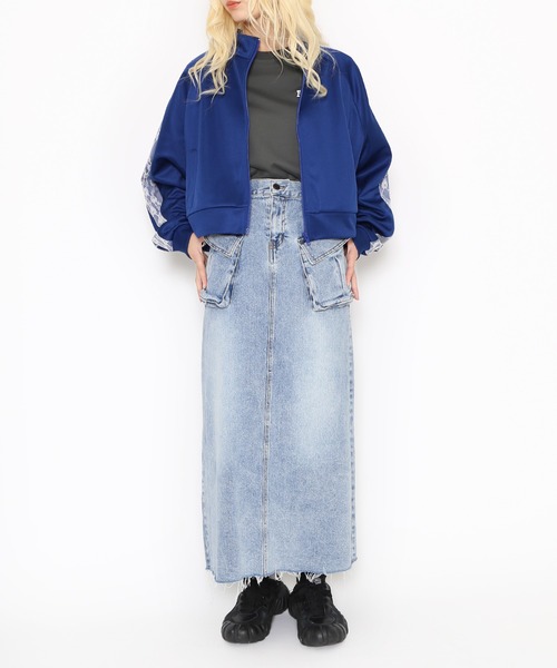 PUNYUS（プニュズ）の「レースラインクロップドトラックジャケット（ジャージ・レディース・ワイン/ブラック/ブルー/グレー・1/2/3/4）」の16枚目の写真