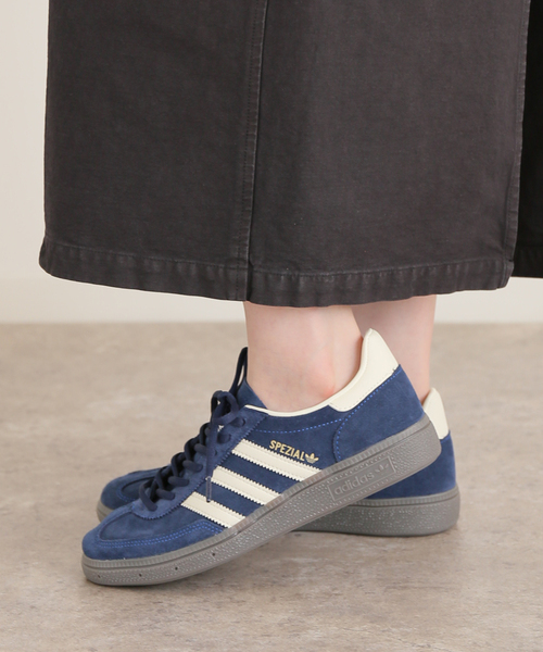 Spick & Span（スピックアンドスパン）の「adidas / アディダス HANDBALL SPEZIAL BD7632/IF7087（スニーカー・レディース・ネイビー/サックスブルー・23cm/23.5cm/24cm/24.5cm）」の19枚目の写真
