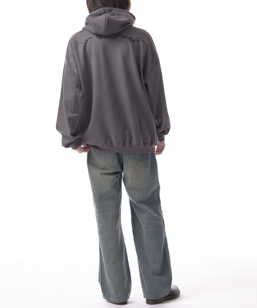 Theater code(シアターコード)の「neck chain design pullover parka / ネックチェーンデザイン プルオーバーパーカー(パーカー・メンズ・グレー/ブラック・3/2)」の22枚目の写真