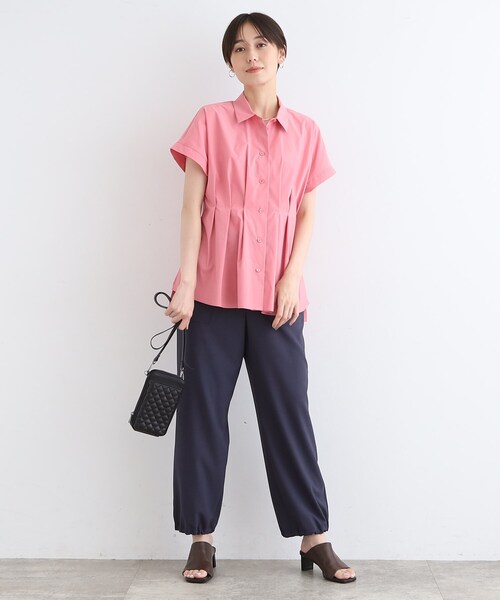 INDIVI（インディヴィ）の「【洗える】タックデザインブラウス（シャツ/ブラウス・レディース・ブルー系その他7/ブラック/ホワイト系8/ピンク系・05/13/15 /19/38/40）」の12枚目の写真