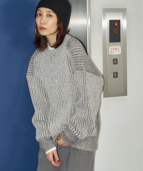 Auntie Rosa Holiday(アンティローザホリデー)の「起毛リブオーバーサイズニット(ニット/セーター・レディース・ベージュ/グレー/ブルー・FREE)」の1枚目の写真