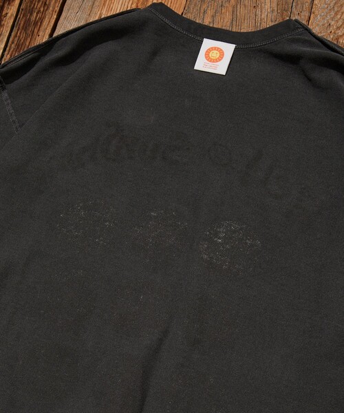 Jonas Claesson(ジョナスクレアッソン)の「JONAS CLAESSON/ジョナスクレアッソン Insideout Hello Sunshine L/S TEE/インサイドアウト ハローサンシャイン ロングスリーブ Tシャツ/リバーシブル(Tシャツ/カットソー・メンズ・チャコールグレー/オフホワイト/マスタード・SMALL/MEDIUM/LARGE)」の7枚目の写真