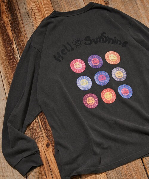 Jonas Claesson(ジョナスクレアッソン)の「JONAS CLAESSON/ジョナスクレアッソン Insideout Hello Sunshine L/S TEE/インサイドアウト ハローサンシャイン ロングスリーブ Tシャツ/リバーシブル(Tシャツ/カットソー・メンズ・チャコールグレー/オフホワイト/マスタード・SMALL/MEDIUM/LARGE)」の8枚目の写真