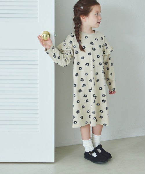 pairmanon(ペアマノン)の「総柄 肩フリル 長袖 ワンピース(ワンピース・キッズ・ブラック系その他2/ベージュ系その他/ベージュ系その他2/ブラック系その他・100/120/150/130/140/110/90)」の18枚目の写真