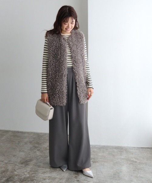 Pierrot(ピエロ)の「細見えタックワイドパンツ(その他パンツ・レディース・モカ/チャコール/ベージュ系その他・PM/M/L)」の8枚目の写真