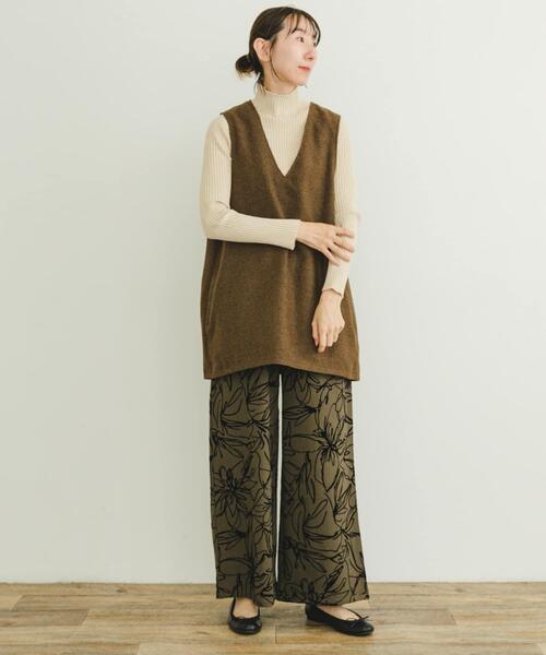 ITEMS URBANRESEARCH(アイテムズ アーバンリサーチ)の「Vネックジレ(シャツ/ブラウス・レディース・チャコールグレー/グレー/ブラウン・FREE)」の20枚目の写真