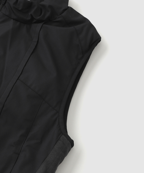 XLIM EP.3 01 ベスト　xlim vest XLIM EP.3 01 VEST - Black | International Store