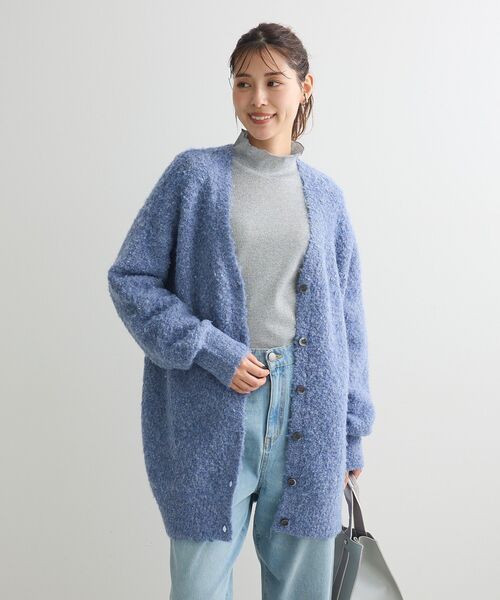 Green　Parks（グリーンパークス）の「ブークレーVネックミディ丈カーディガン（カーディガン/ボレロ・レディース・ベージュ/グレー/ブルー・FREE）」の17枚目の写真