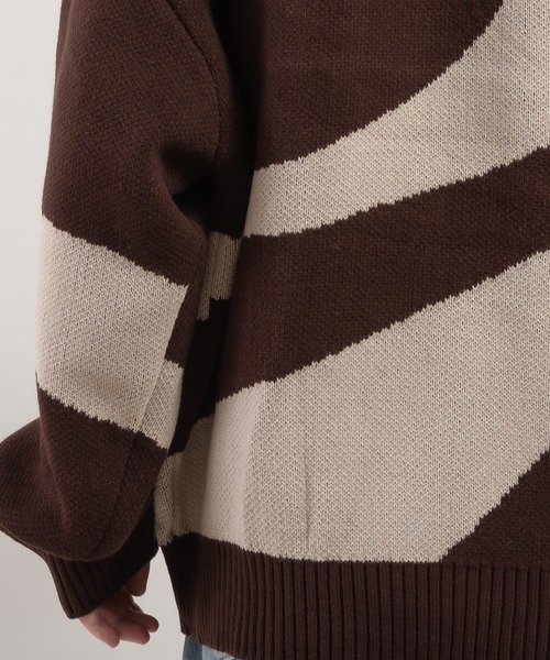 Perushu（ペルーシュ）の「アソートデザインダブルポケットジップパーカー（パーカー・メンズ・ブラウン/ホワイト/ボルドー/アイボリー・LARGE/MEDIUM）」の5枚目の写真