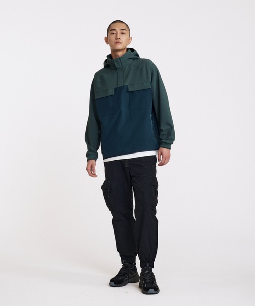 NIKE(ナイキ)の「ナイキ V2K ラン GORE-TEX ウィメンズ 防水 シューズ / Nike V2K Run GORE-TEX Women's Waterproof Shoes FZ2622-001 Black(スニーカー・レディース・ブラック・22/25/25.5/26/24/23/22.5/23.5/24.5)」の15枚目の写真