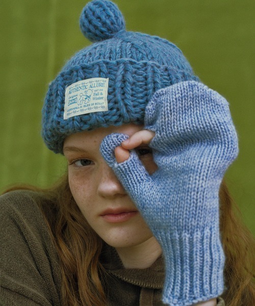 ROCKFISH WEATHERWEAR（ロックフィッシュウェザーウェア）の「CABLE KNIT MITTENS（手袋・レディース・アイボリー/ラベンダー/ライトイエロー/ブルー/レッド/グリーン・FREE）」の14枚目の写真