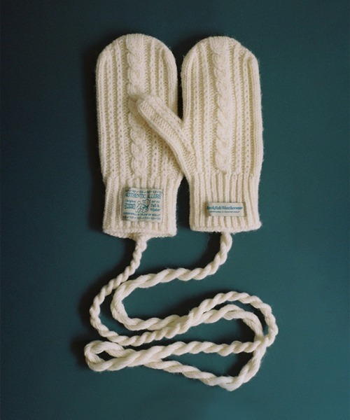 leinwande Boa Hand Knitted Mittens新品未使用 leinwande Boa Hand Knitted Mittens 手袋