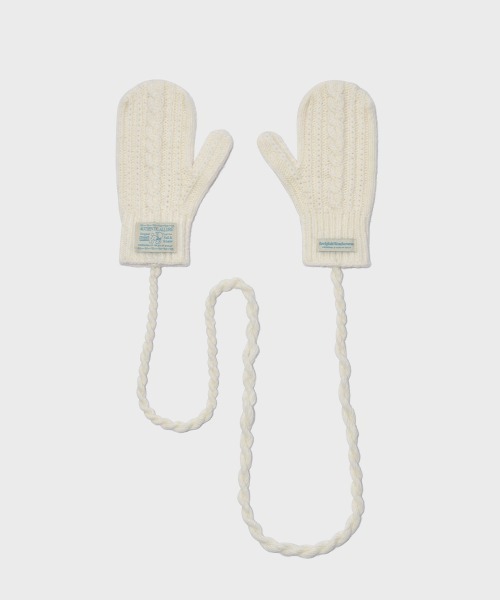 ROCKFISH WEATHERWEAR（ロックフィッシュウェザーウェア）の「CABLE KNIT MITTENS（手袋・レディース・アイボリー/ラベンダー/ライトイエロー/ブルー/レッド/グリーン・FREE）」の10枚目の写真