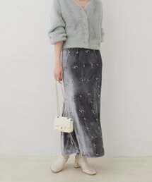 ベロア刺繍マーメイドスカート