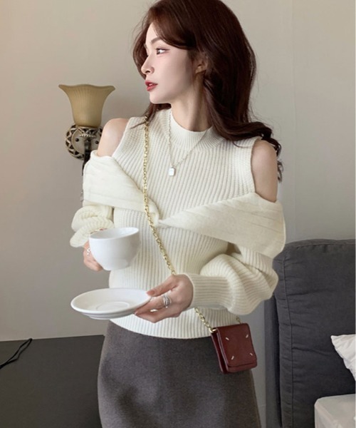 kirakiraShop（キラキラショップ）の「リブニット ハイネック オフショル ニット トップス（ニット/セーター・レディース・ホワイト/レッド・FREE）」の5枚目の写真