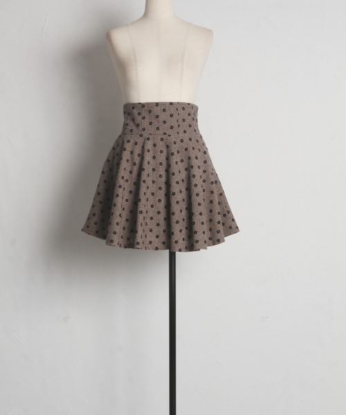 tocco closet(トッコ クローゼット)の「フラワーフロッキーミニスカパン(スカート・レディース・ブラウン/ブラック・M)」の14枚目の写真