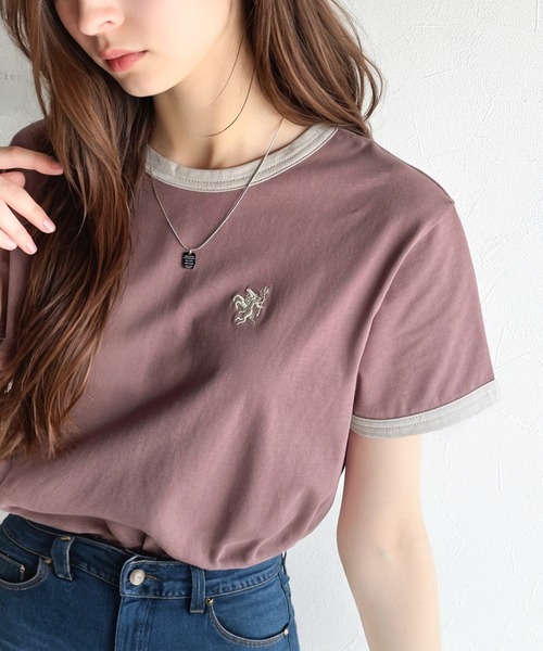 classicalelf(クラシカルエルフ)の「デイリースタイルをアップデート。オーガニックコットン混 綿100%胸刺繍リンガーTシャツ(Tシャツ/カットソー・レディース・スモークピンク/ホワイト/チャコール/ベージュ/ネイビー・X-LARGE/MEDIUM/LARGE/SMALL)」の5枚目の写真