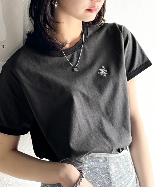 classicalelf(クラシカルエルフ)の「デイリースタイルをアップデート。オーガニックコットン混 綿100%胸刺繍リンガーTシャツ(Tシャツ/カットソー・レディース・スモークピンク/ホワイト/チャコール/ベージュ/ネイビー・X-LARGE/MEDIUM/LARGE/SMALL)」の14枚目の写真