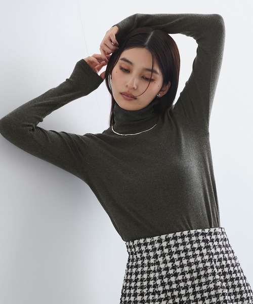 VIS(ビス)の「【静電気防止/洗える 】ハイネック裏起毛テレコカットソー(Tシャツ/カットソー・レディース・チャコールグレー/オフホワイト/ホワイト系その他/ピンク・FREE)」の11枚目の写真