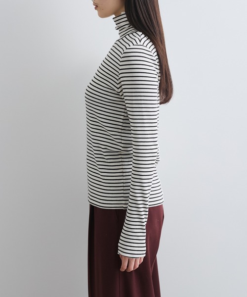 VIS(ビス)の「【静電気防止/洗える 】ハイネック裏起毛テレコカットソー(Tシャツ/カットソー・レディース・チャコールグレー/オフホワイト/ホワイト系その他/ピンク・FREE)」の17枚目の写真