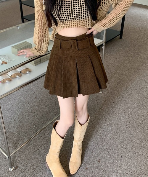 Ritzy(リッツィー)の「ベルト付き フェイクスェード プリーツミニスカート(スカート・レディース・ブラック/ベージュ/モカ・S/M/L)」の7枚目の写真