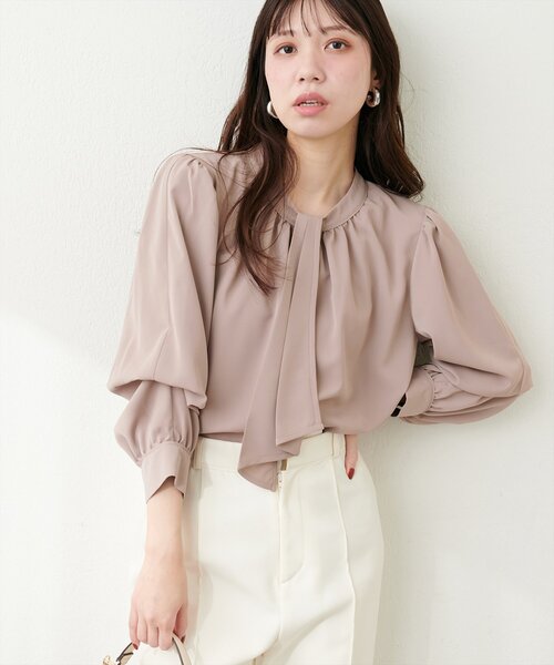 natural couture（ナチュラルクチュール）の「フロッキーチェック長袖ブラウス（シャツ/ブラウス・レディース・ホワイト系その他/ピンクベージュ/グレイッシュベージュ/ブラック系その他・FREE）」の8枚目の写真