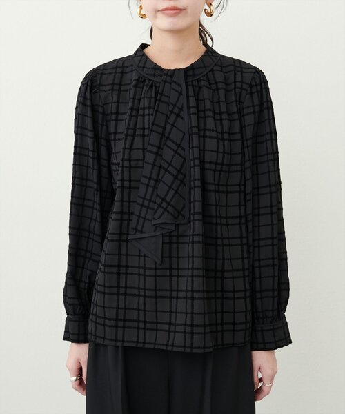 natural couture（ナチュラルクチュール）の「フロッキーチェック長袖ブラウス（シャツ/ブラウス・レディース・ホワイト系その他/ピンクベージュ/グレイッシュベージュ/ブラック系その他・FREE）」の21枚目の写真