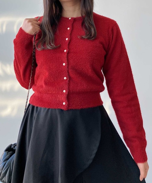 AS KNOW AS plus（アズノゥアズプラス）の「●パールボタン ラメフェザーショートカーディガン（カーディガン/ボレロ・レディース・レッド系/イエロー系/ネイビー系/グレー系・FREE）」の8枚目の写真