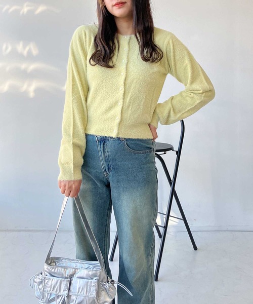 AS KNOW AS plus（アズノゥアズプラス）の「●パールボタン ラメフェザーショートカーディガン（カーディガン/ボレロ・レディース・レッド系/イエロー系/ネイビー系/グレー系・FREE）」の20枚目の写真