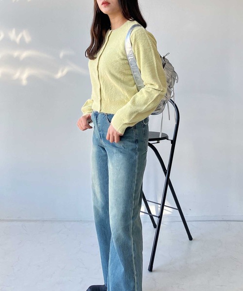 AS KNOW AS plus（アズノゥアズプラス）の「●パールボタン ラメフェザーショートカーディガン（カーディガン/ボレロ・レディース・レッド系/イエロー系/ネイビー系/グレー系・FREE）」の18枚目の写真