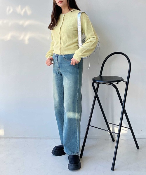 AS KNOW AS plus（アズノゥアズプラス）の「●パールボタン ラメフェザーショートカーディガン（カーディガン/ボレロ・レディース・レッド系/イエロー系/ネイビー系/グレー系・FREE）」の16枚目の写真