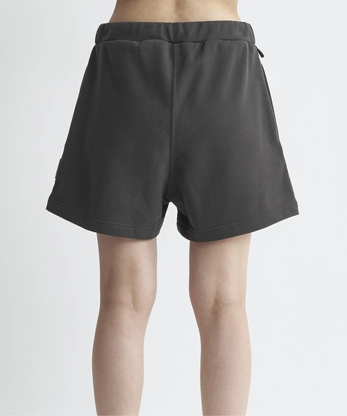 DC SHOES(ディーシーシューズ)の「24 WS FLEECE SHORT/DCスウェットショートパンツ(その他パンツ・レディース・グレー/ブラック/キナリ・SMALL)」の4枚目の写真