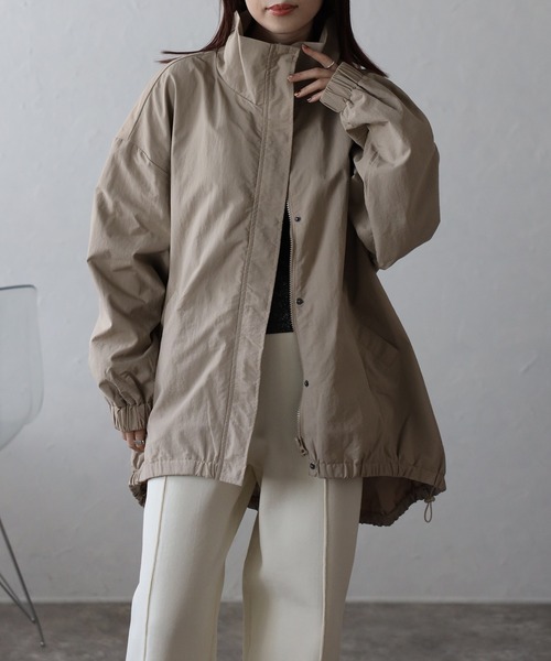 Fizz（フィズ）の「ゆったりスタンドカラーブルゾン（ナイロンジャケット・レディース・ブラック/ベージュ/アイボリー/チャコール・M）」の20枚目の写真