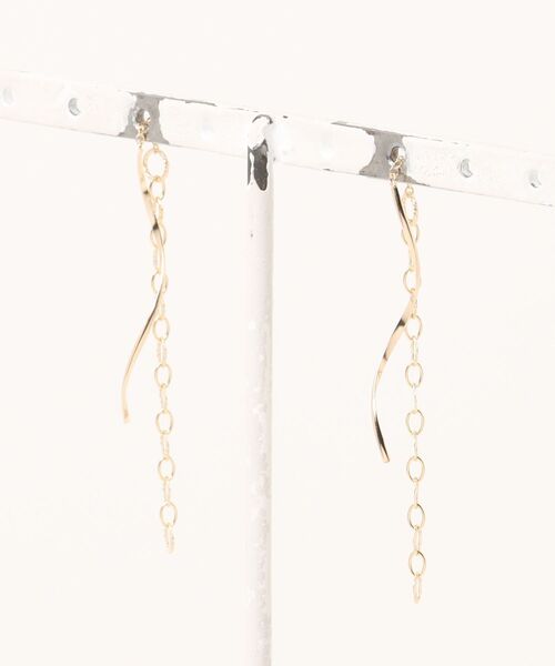 TAKE-UP（テイクアップ）の「【 Palette】GF　ヒネリキラリチャーム（ピアス（両耳用）・レディース・イエローゴールド・FREE）」の6枚目の写真