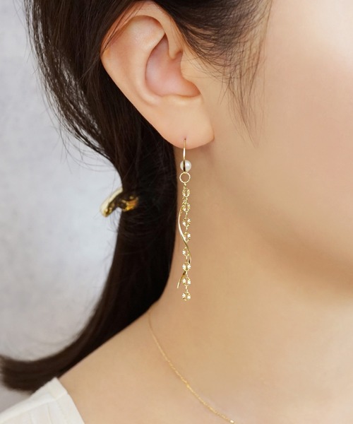 TAKE-UP（テイクアップ）の「【 Palette】GF　ヒネリキラリチャーム（ピアス（両耳用）・レディース・イエローゴールド・FREE）」の3枚目の写真