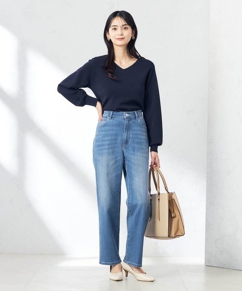 a.v.v(アーヴェヴェ)の「デニムストレートパンツ(デニムパンツ・レディース・ブルー/ダークインディゴブルー/ライトグレー・36/34/40/38/42)」の18枚目の写真