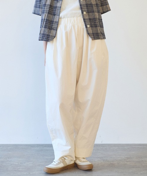 bulle de savon（ビュルデサボン）の「80/コンパクトツイル コクーンパンツ（その他パンツ・レディース・イエロー/ブラウン/アイボリー・FREE）」の12枚目の写真