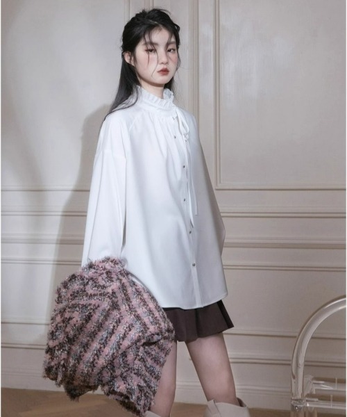 gossip!ロサンゼルス(ゴシップロサンゼルス)の「ヴィンテージ風 フリル付き長袖シャツ 通勤&カジュアル デイリー&シンプル(シャツ/ブラウス・レディース・ホワイト・FREE)」の7枚目の写真