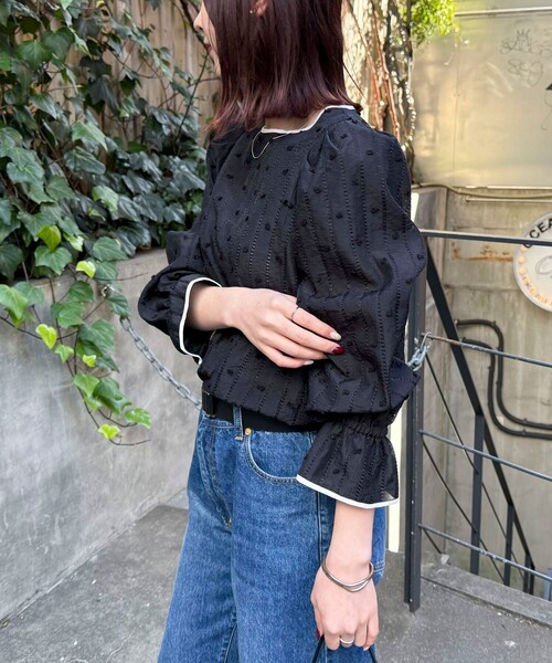 fredy emue（フレディエミュ）の「シアージャガードパイピングブラウス（シャツ/ブラウス・レディース・オフホワイト/ブラック/ライトグレー・38）」の18枚目の写真