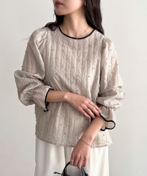 fredy emue（フレディエミュ）の「シアージャガードパイピングブラウス（シャツ/ブラウス・レディース・オフホワイト/ブラック/ライトグレー・38）」の11枚目の写真