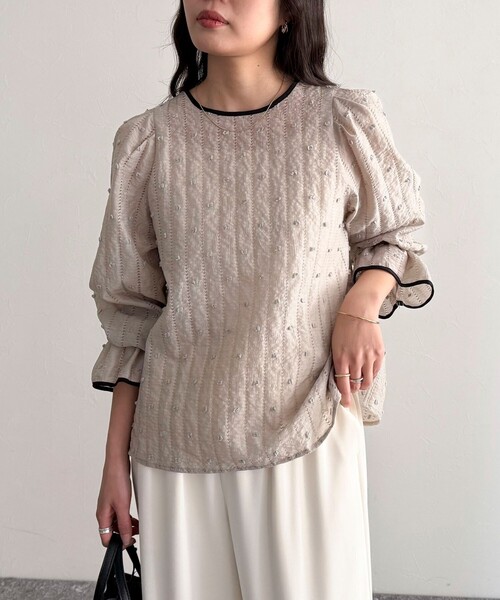 fredy emue（フレディエミュ）の「シアージャガードパイピングブラウス（シャツ/ブラウス・レディース・オフホワイト/ブラック/ライトグレー・38）」の10枚目の写真