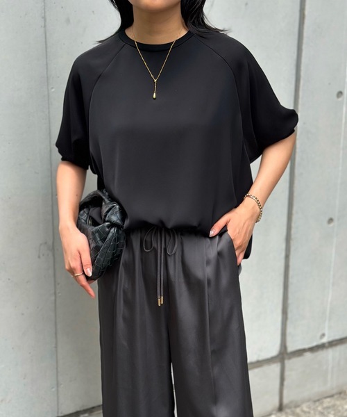 Emma Taylor(エマテイラー)の「バックジップジョーゼットドルマンTブラウス(シャツ/ブラウス・レディース・ブラック/ホワイト・FREE)」の15枚目の写真