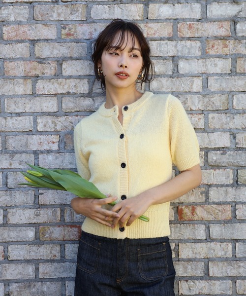 ENC（エンク）の「front black button summer knit cardigan / フロントブラックボタンサマーニットカーディガン（カーディガン/ボレロ・レディース・ダークネイビー/ミント/オフホワイト/チャコールグレー/ライトイエロー/ブラック・FREE）」の6枚目の写真