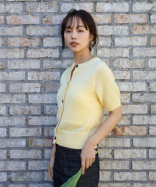 ENC（エンク）の「front black button summer knit cardigan / フロントブラックボタンサマーニットカーディガン（カーディガン/ボレロ・レディース・ダークネイビー/ミント/オフホワイト/チャコールグレー/ライトイエロー/ブラック・FREE）」の16枚目の写真